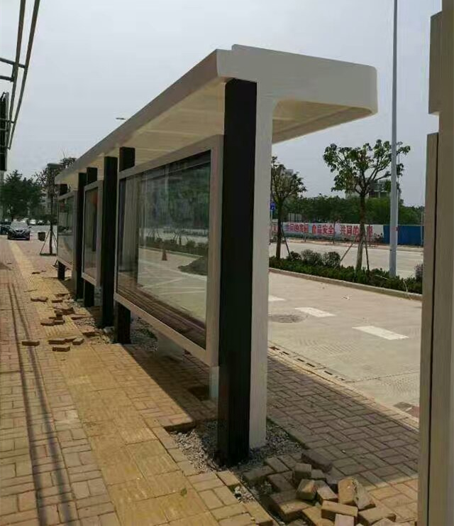 公交站亭
